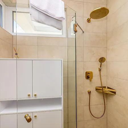 Kuca Za Odmor Olive Blue فيلة Omišalj