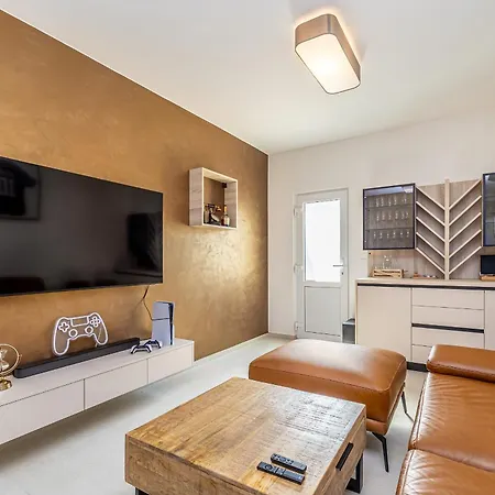 빌라 Kuca Za Odmor Olive Blue 오미살즈