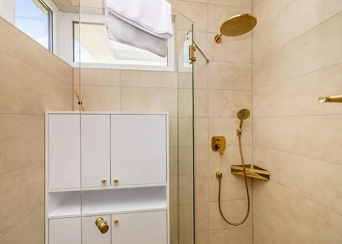 Kuca Za Odmor Olive Blue Villa Omišalj