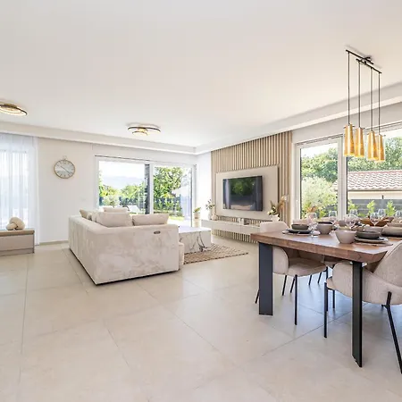 Kuca Za Odmor Olive Blue Willa